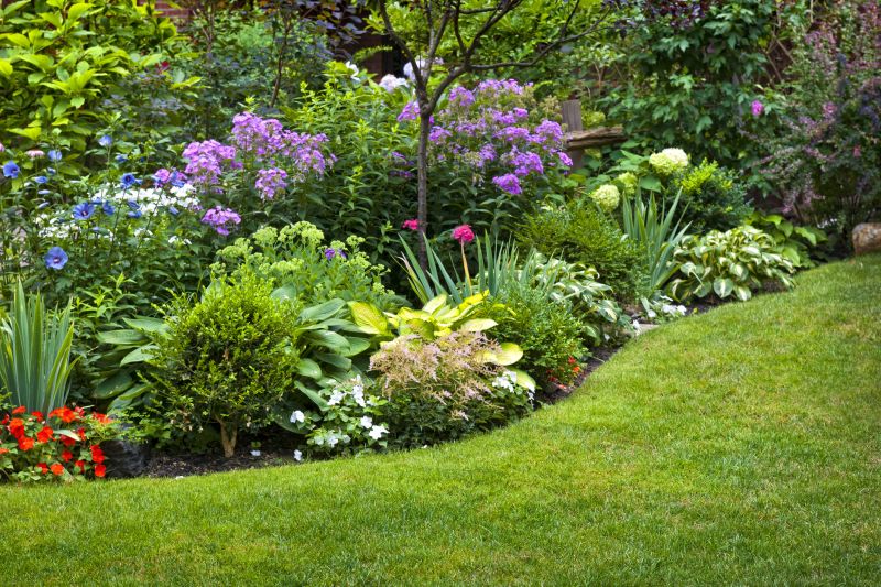 Flower Bed Cleanup Service in Ventura County, CA