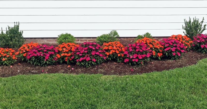 Flower Bed Mulching in Honolulu, HI